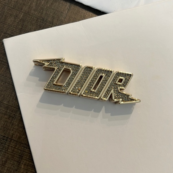 100% AUTHENTIC DIOR EMBELLISHED CHARM . Comes with the box and dust pock… - Picture 14 of 17